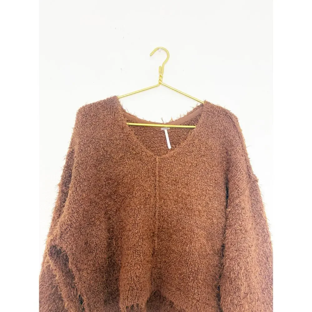 Free People Icing V-Neck Sweater Mocha Brown Size XS Fuzzy Oversized Soft